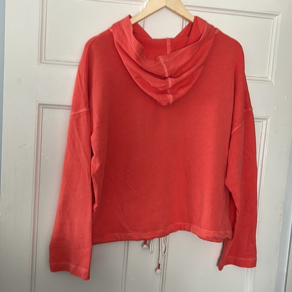 Old Navy French terry cropped hoodie for women size XL, color, orange/peach. - Picture 5 of 8